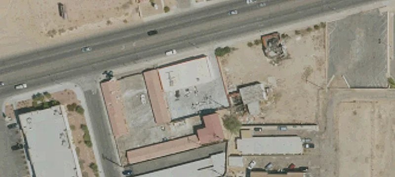 Retail Building with Snack Stand