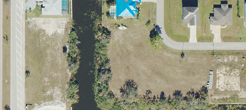 Canal-Front Waterfront Lot