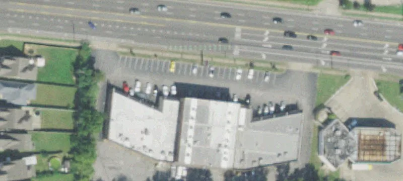 100% Leased Shopping Center