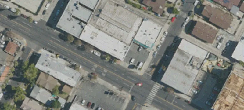 Warehouse with Production and Kitchen Potential