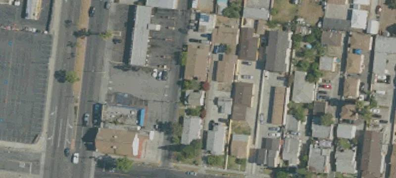 Gated 5-Unit Multifamily Property
