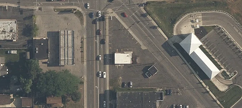Leased Auto Shop on Corner