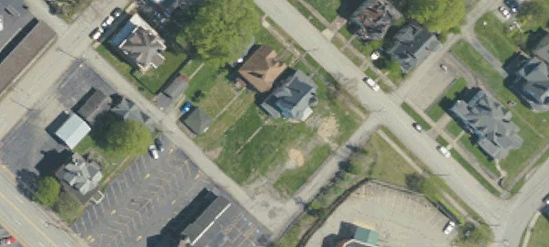 Updated Triplex Residence