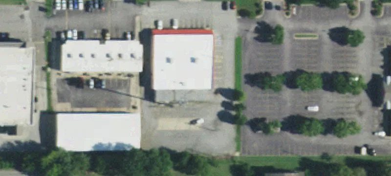 Retail Building with 10,600 SF