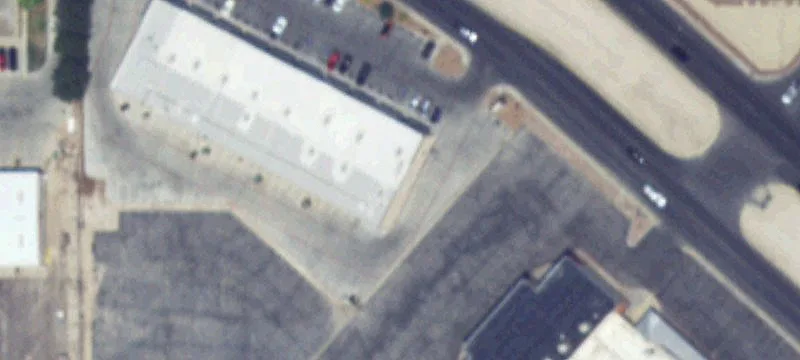 Multi-Tenant Retail Center with NNN