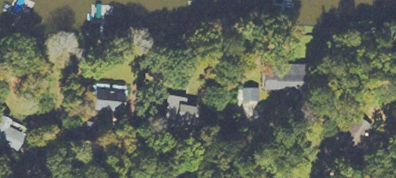 Wooded Lake Community Building Lot