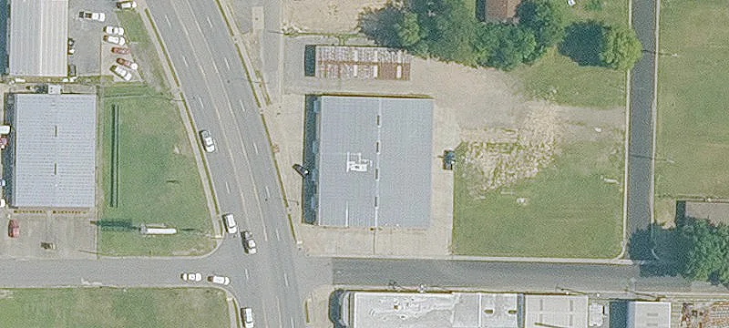 Flexible Retail/Warehouse Space