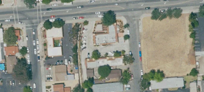 Corner-Lot Restaurant & Retail Buildings