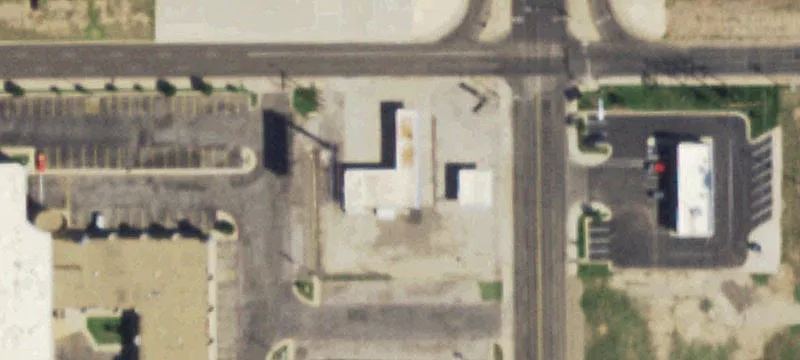 Retail and Automotive Service Facility