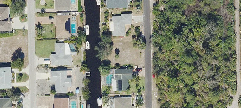 Gulf-Access Waterfront Land