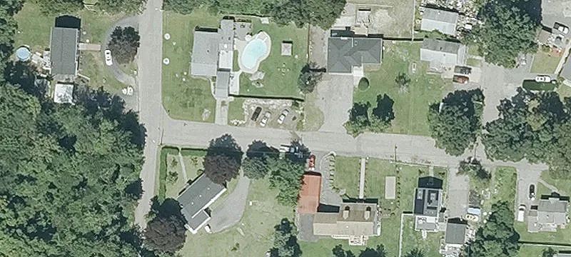 Free-Standing Commercial Condo with Patio