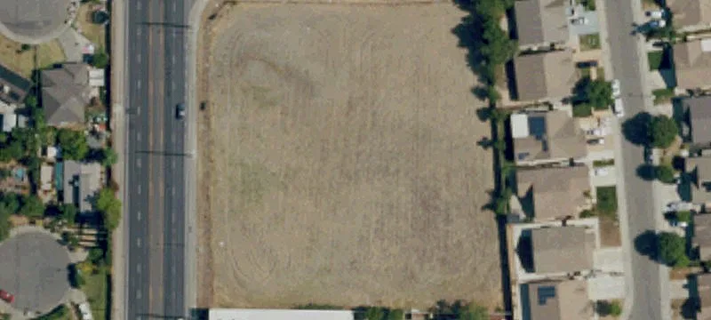 High-Visibility Land Parcel