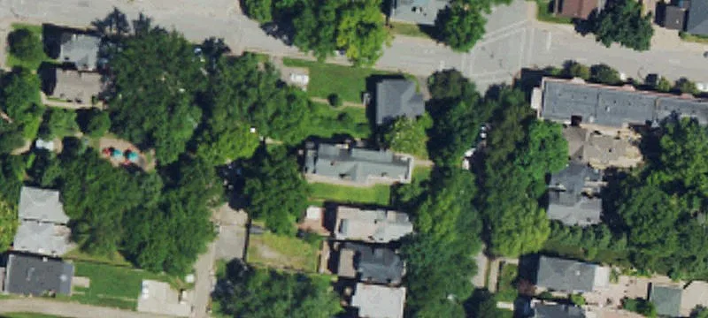 8-Unit Apartment Building