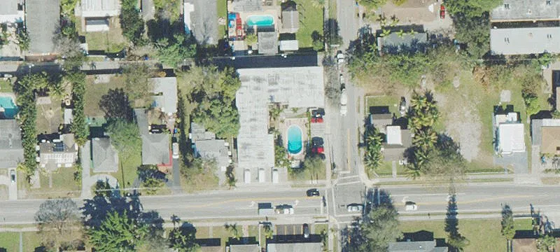 14-Unit Apartment Building
