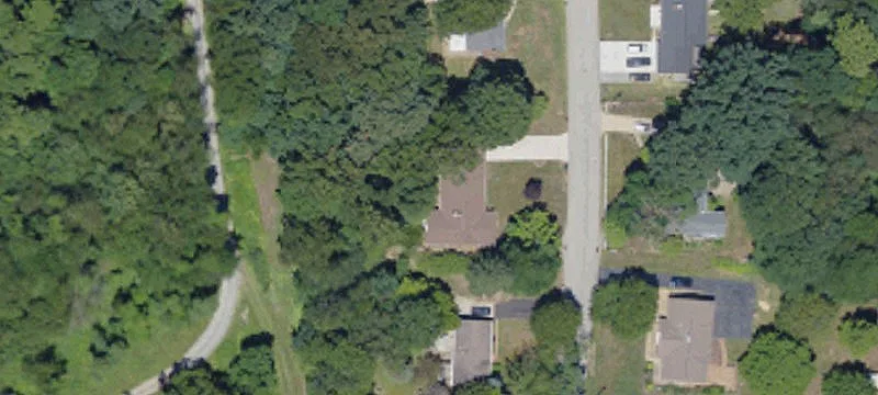Flat-Frontage Residential Lot