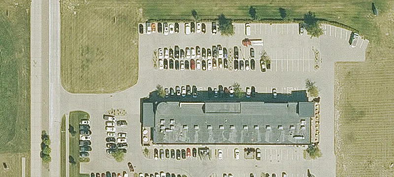 Single-Tenant Retail Building