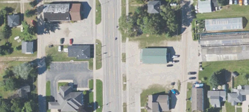 Auto Service & Retail Shop