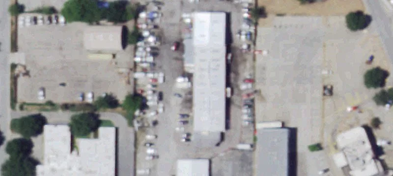 Freestanding Multi-Building Retail/Warehouse