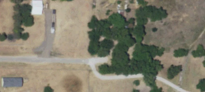 Live-Work Acreage with Shop