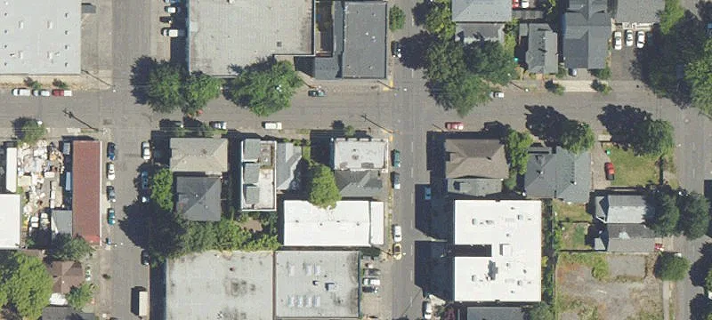 Multi-Tenant Retail Building