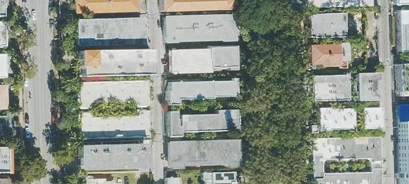 6-Unit Apartment Building