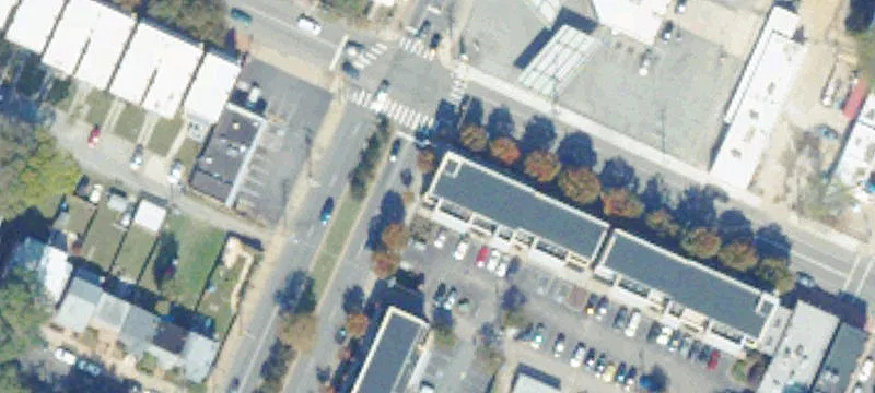 Urban Live-Work Office Building