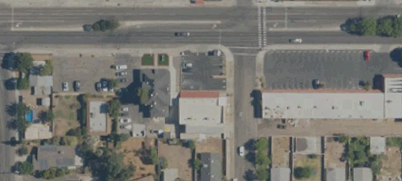 Freestanding Neighborhood Market Building
