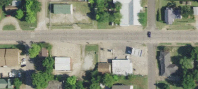 Retail Building with Tanning Salon Buildout