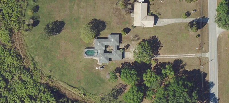 Lakefront Equestrian Property Estate