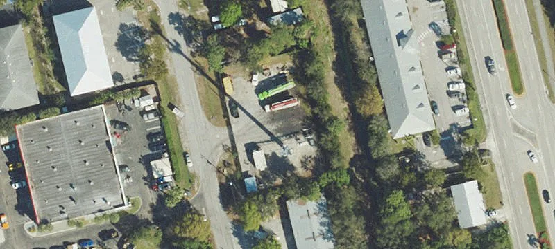 Commercial Yard Land