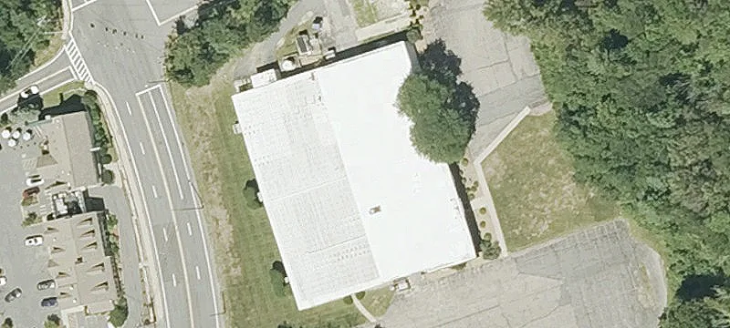 Modern Flex Warehouse with Dock Doors