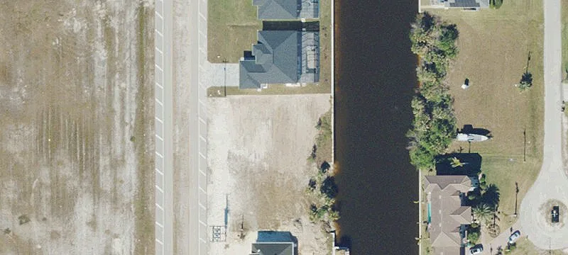 Gulf-Access Waterfront Buildable Lot