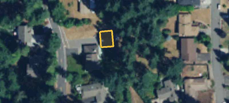 Buildable Flag Lot with Utilities