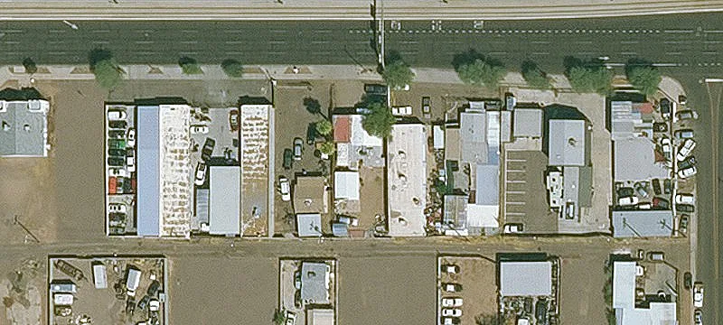 Flex Space with Yard Parking