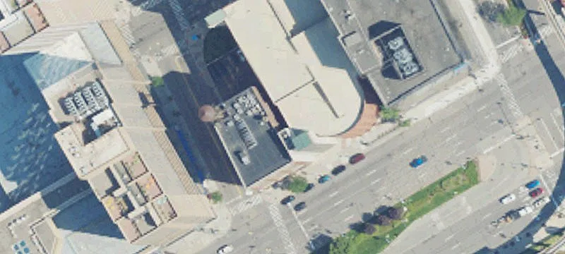 Open-Plan Office Suites in Landmark Building