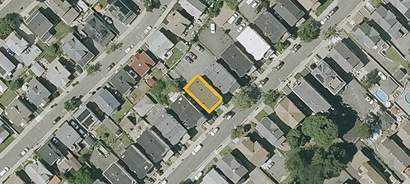 One-Bedroom Apartment with Parking