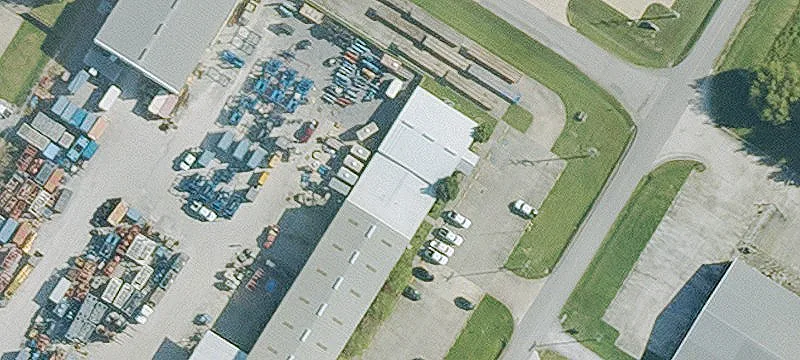 Industrial Flex Buildings with Cranes