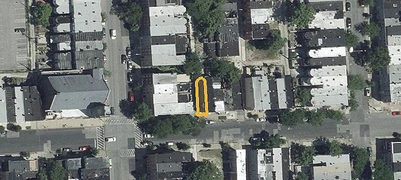 Three-Story End Group Income Property
