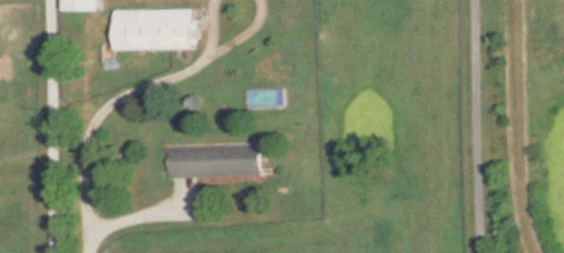 Horse Barn and Ranch Acreage