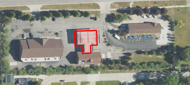 Shopping Center with High Visibility
