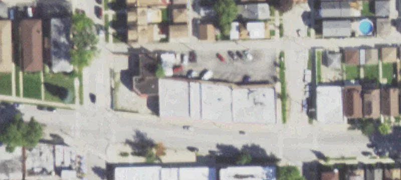 Shopping Center With Convenience Anchor