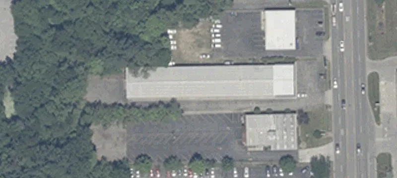 Freestanding Warehouse and Retail Building