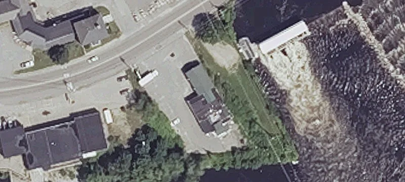 Fully Equipped Restaurant with Parking