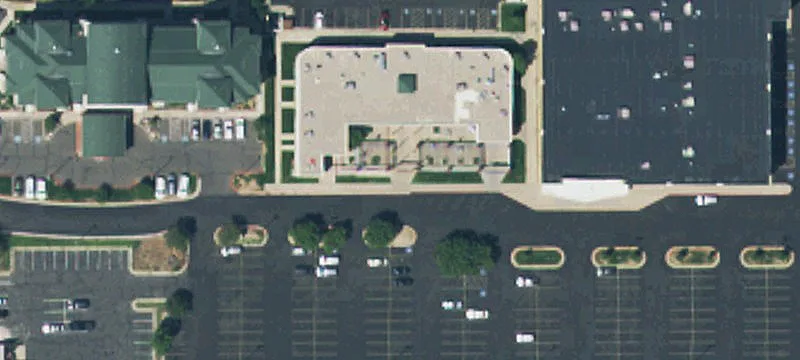 Strip Mall with Restaurant Tenants