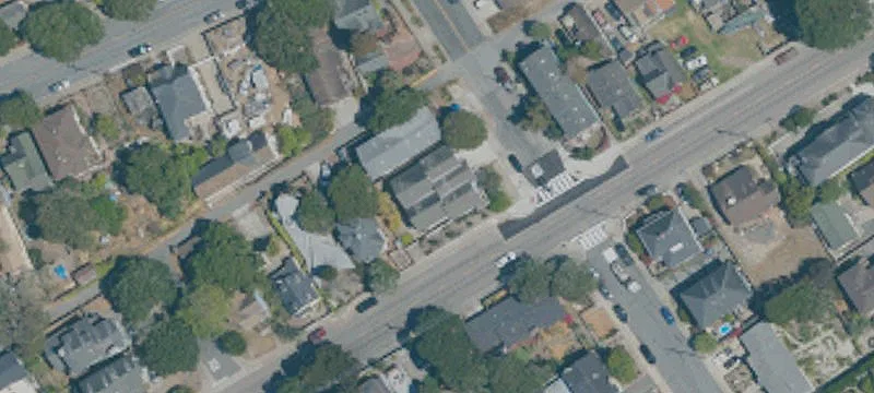 Fourplex with Bay-View Apartments