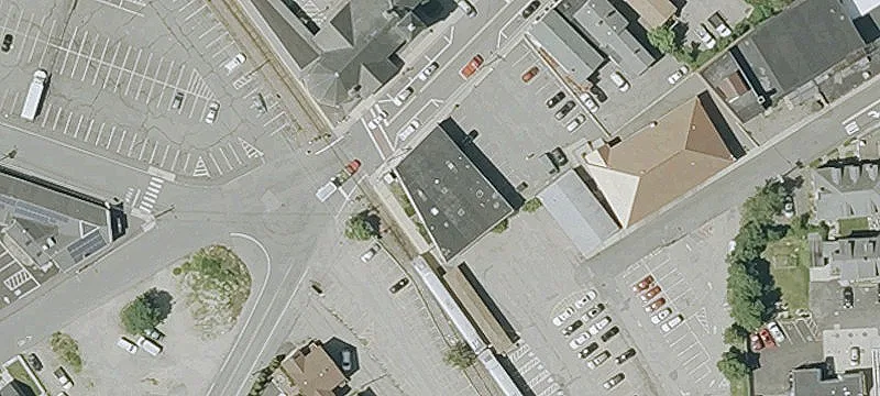 Commercial Building with 18-Foot Ceilings