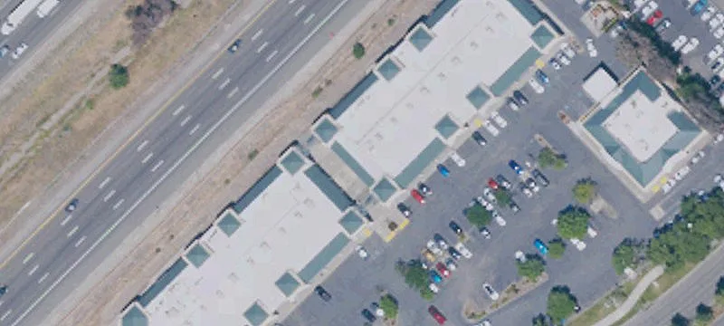Retail Suites in Shopping Center