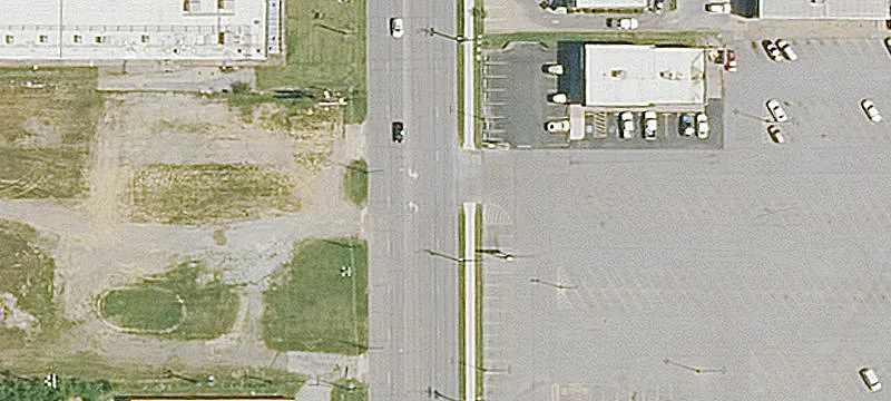 Multi-Tenant Retail Building