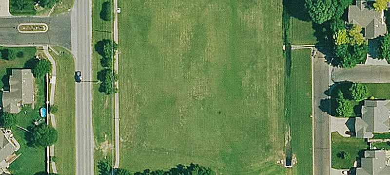 Commercial Land in Retail Corridor