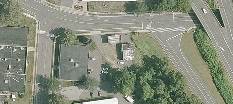 Vacant Gas Station and Auto Repair